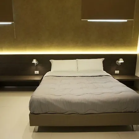 Отель New Bari 3*