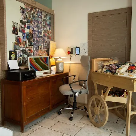 New Bari Hotell
